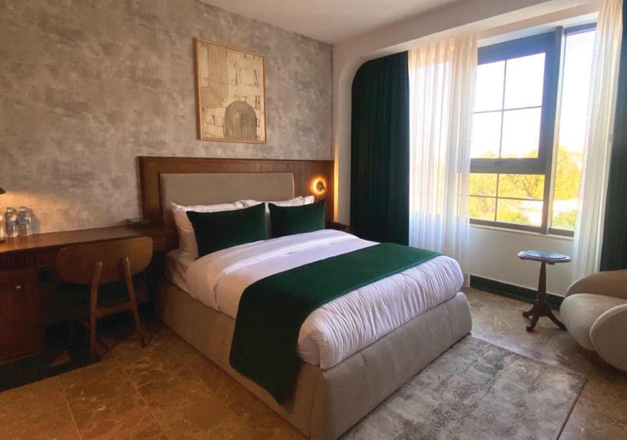 Bratus Hotel Акаба Экстерьер фото